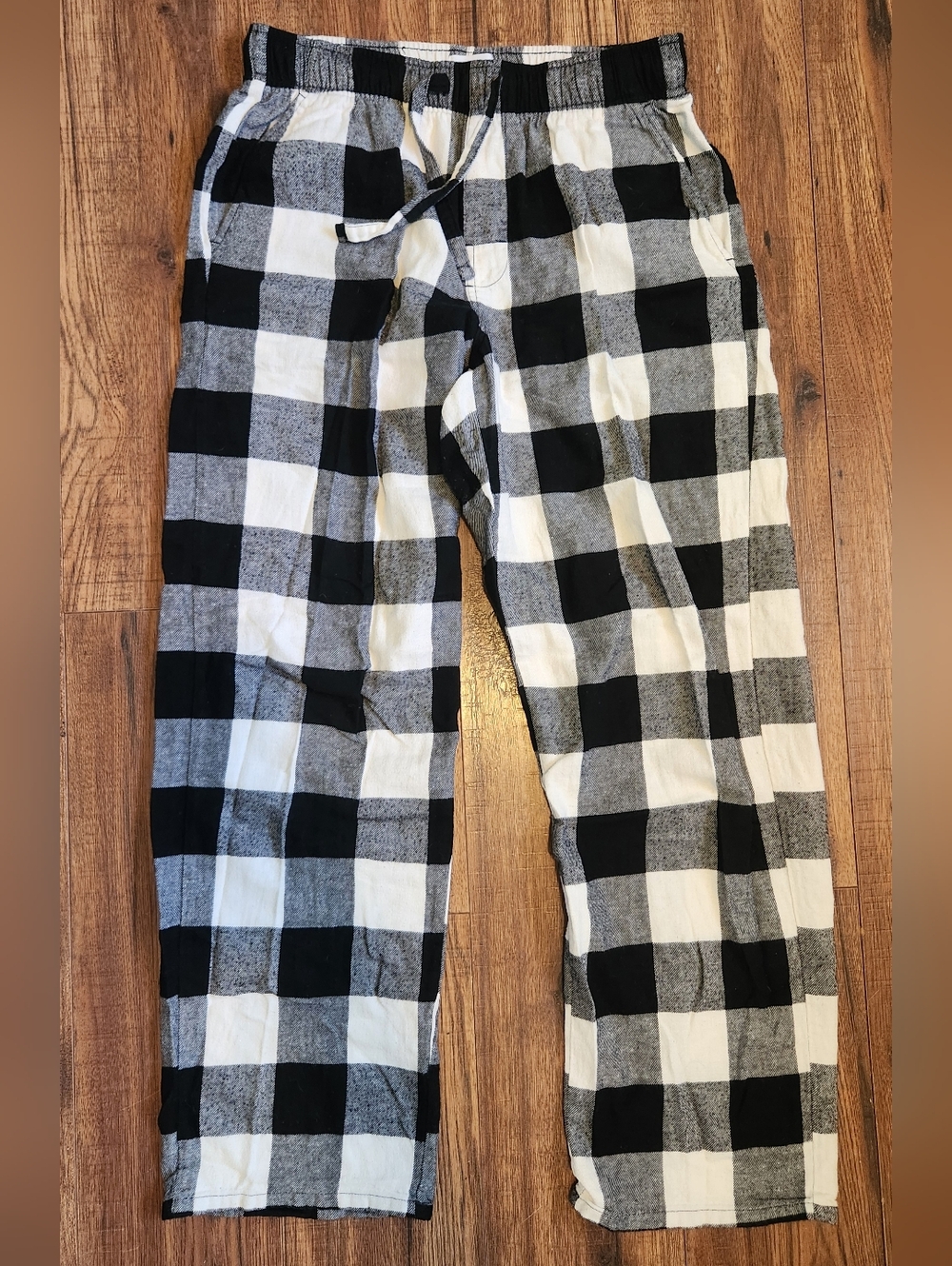 Old Navy Black & White Buffalo Plaid Pajamas 100% Cotton
